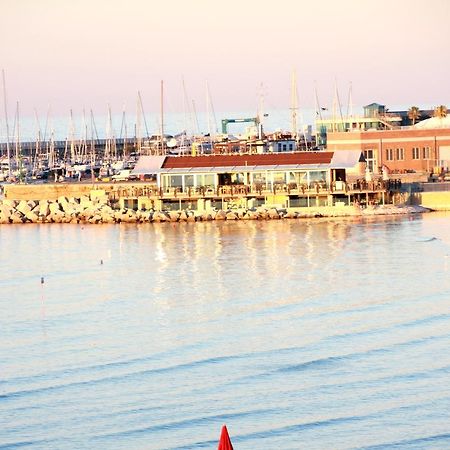Hotel Excelsior Fano Zewnętrze zdjęcie